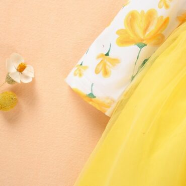 Long sleeve baby dress flower baby princess .