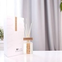 Wood Tone Diffuser & Candle Gift Set With Luxury Packaging white musk Flavour.